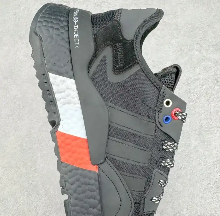 hype Adidas Sneakers