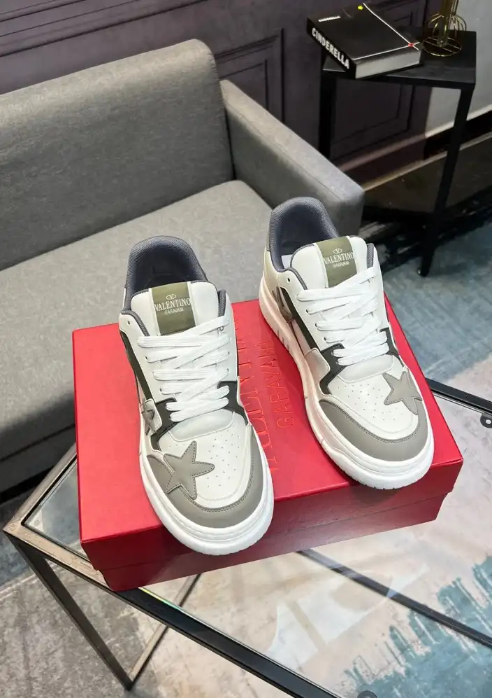 hype Valentino Casual Shoes