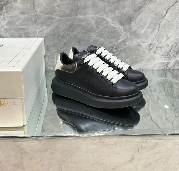 hype Moncler Sneakers