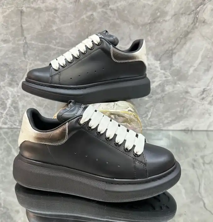 hype Moncler Sneakers