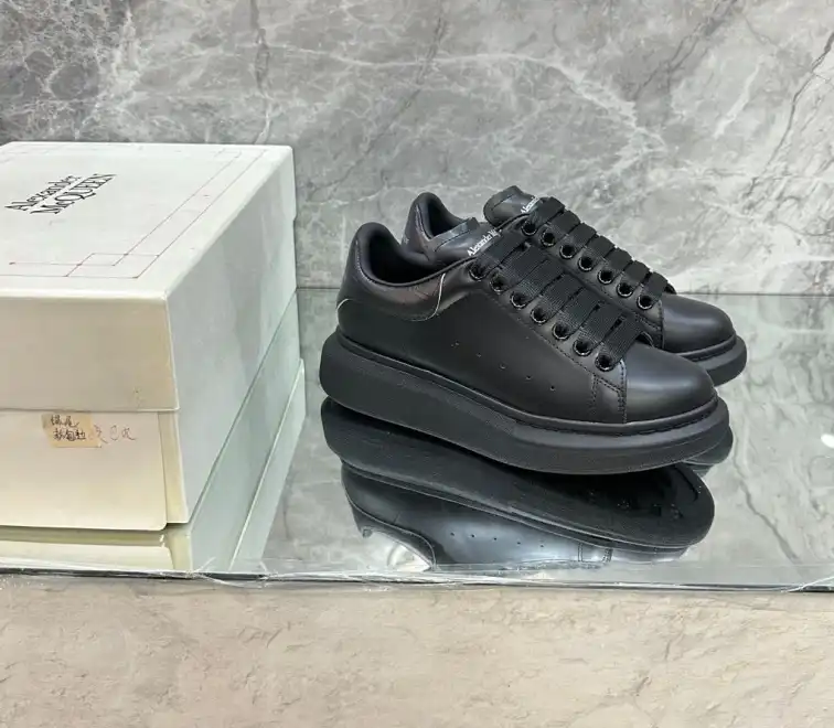 hype Moncler Sneakers