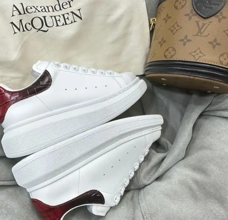 hype Moncler Sneakers