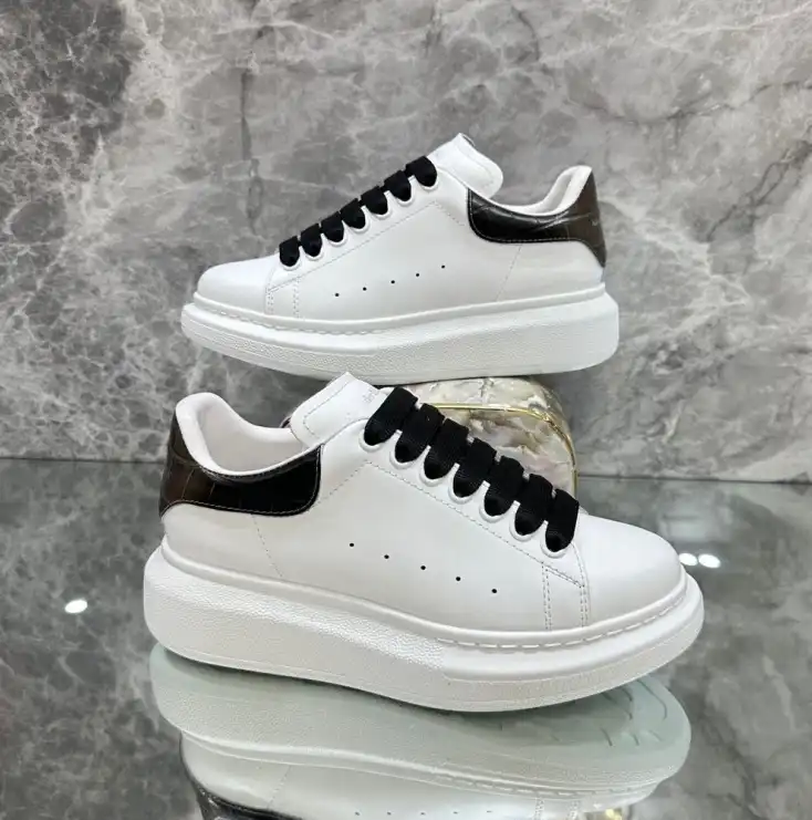 hype Moncler Sneakers