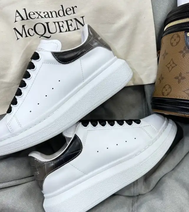 hype Moncler Sneakers