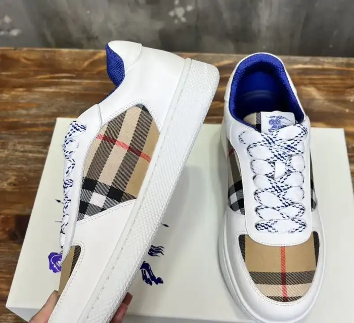 hype Burberry Sneakers