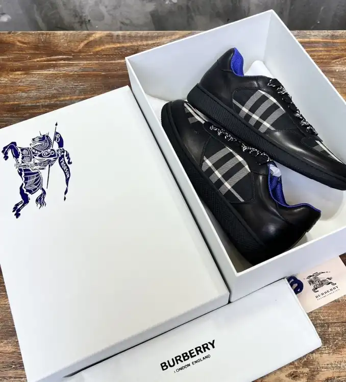 hype Burberry Sneakers