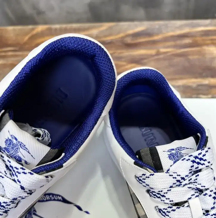 hype Burberry Sneakers