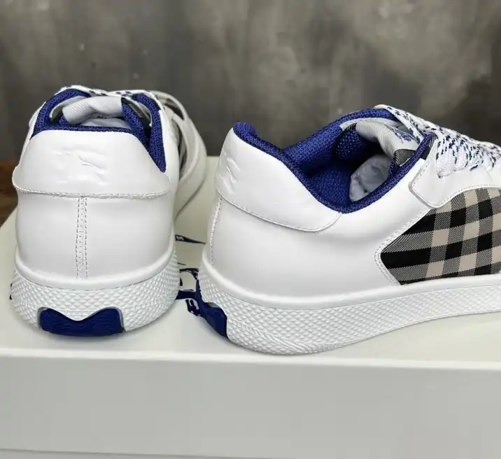 hype Burberry Sneakers