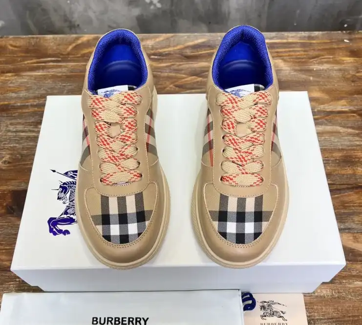 hype Burberry Sneakers