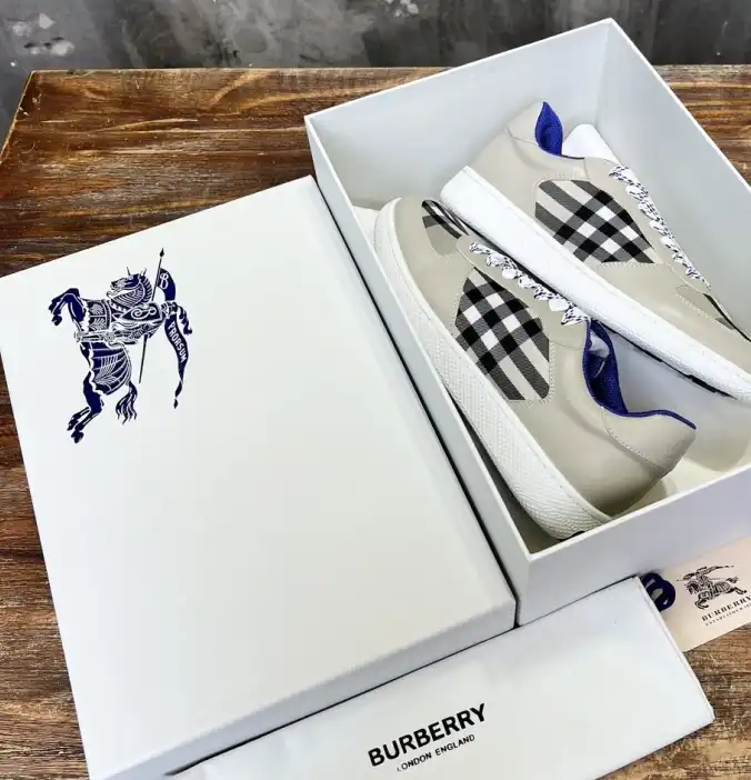 hype Burberry Sneakers