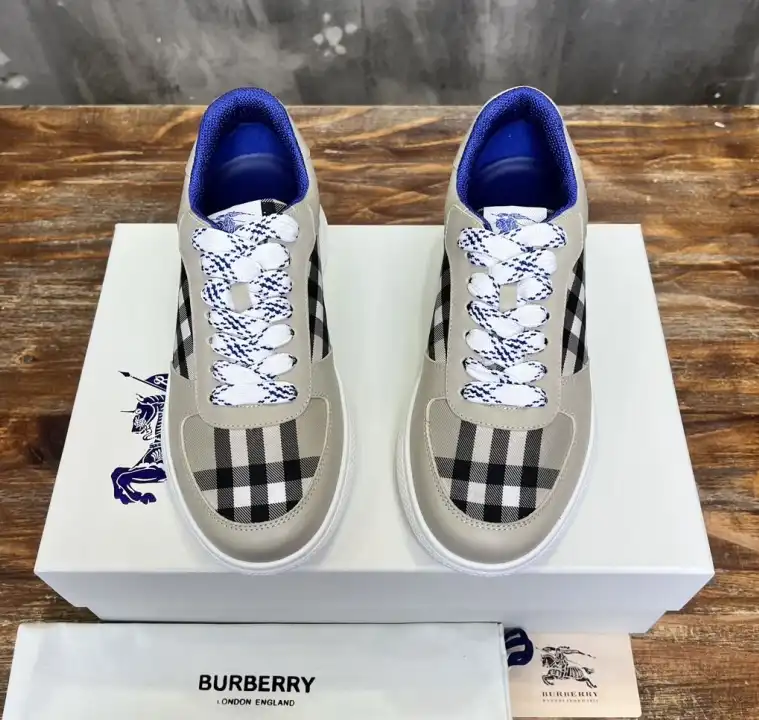 hype Burberry Sneakers