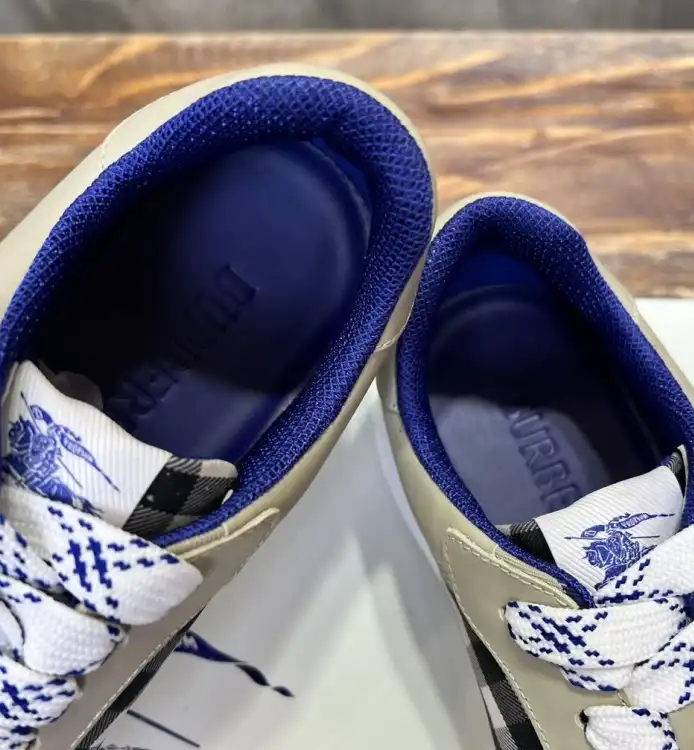 hype Burberry Sneakers