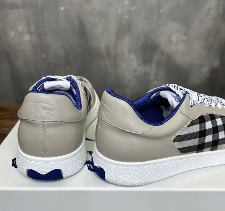 hype Burberry Sneakers