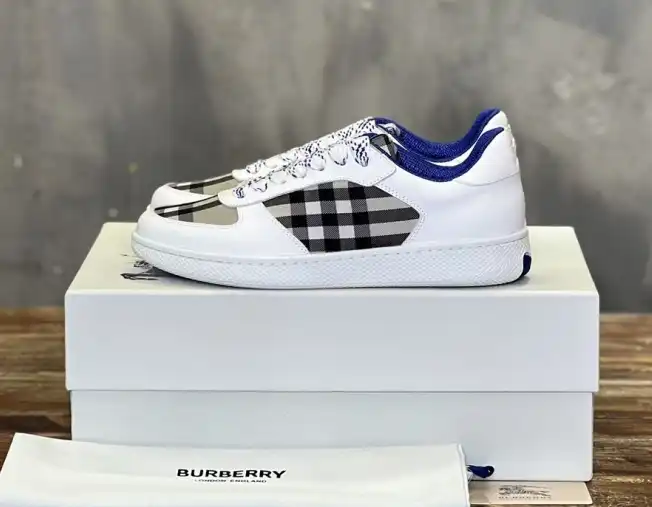 hype Burberry Sneakers