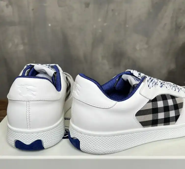 hype Burberry Sneakers