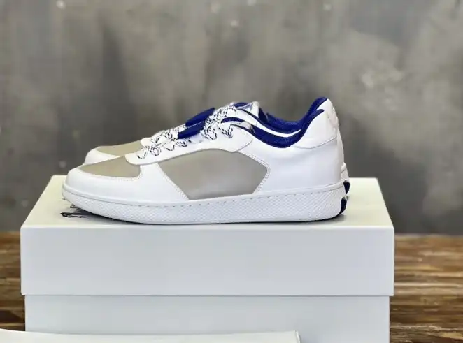 hype Burberry Sneakers