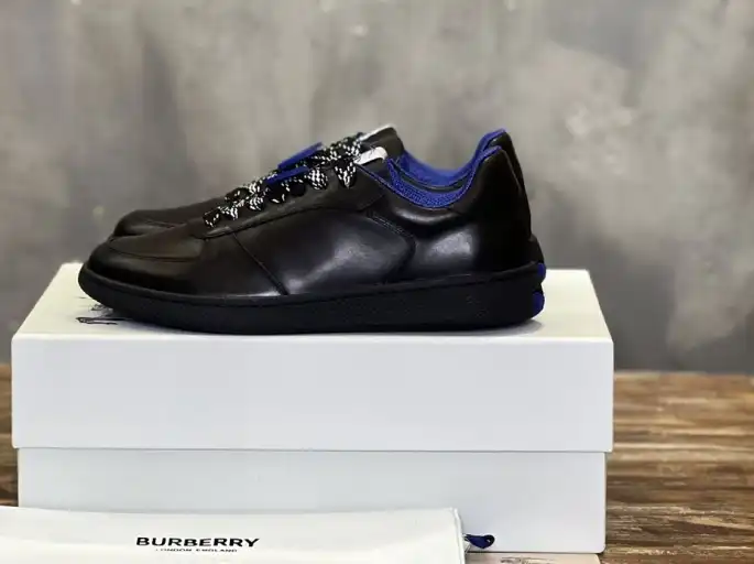 hype Burberry Sneakers