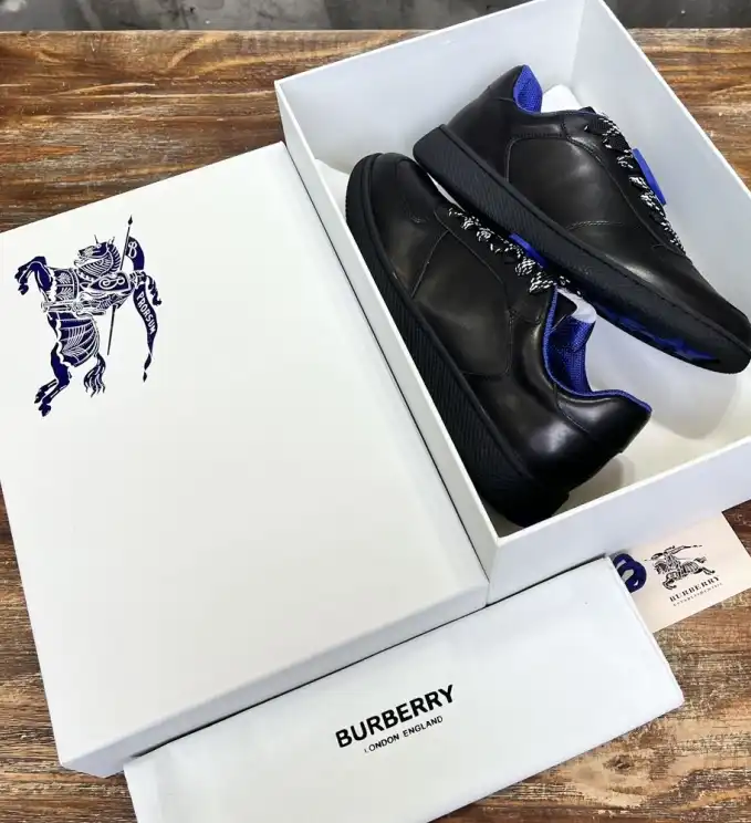 hype Burberry Sneakers