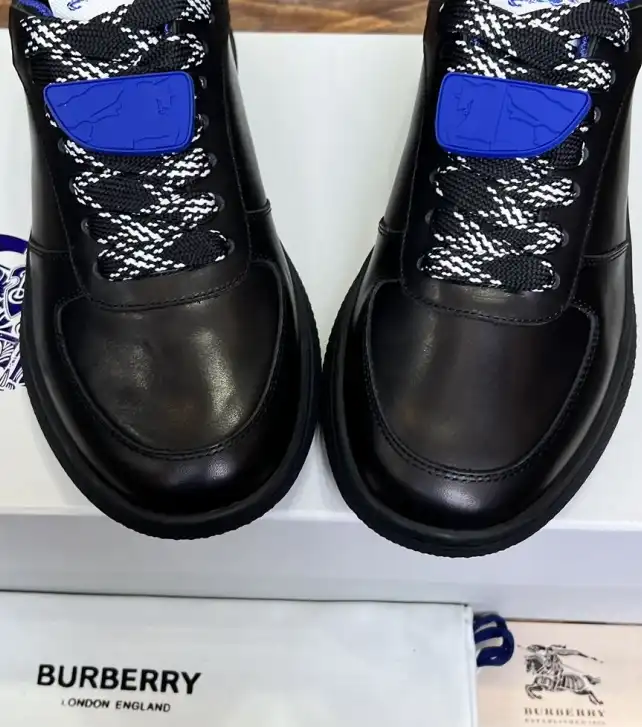 hype Burberry Sneakers