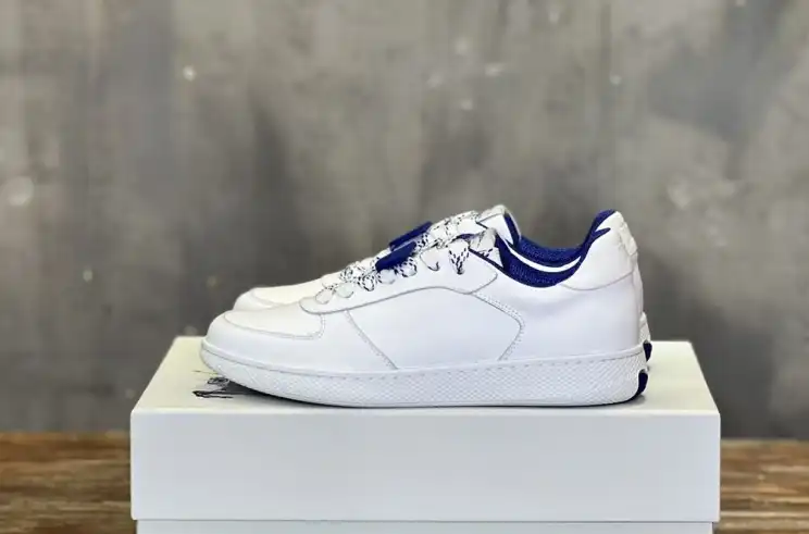 hype Burberry Sneakers