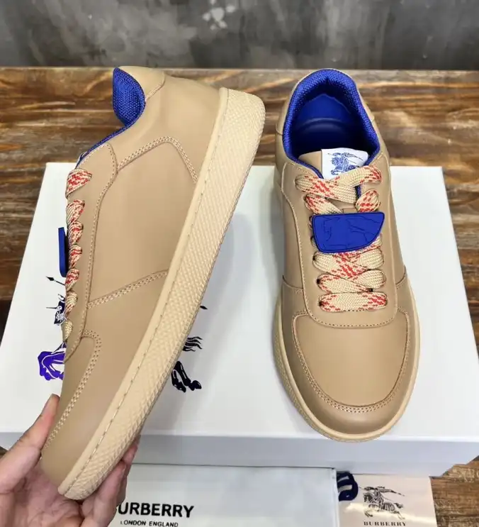 hype Burberry Sneakers