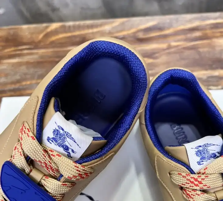 hype Burberry Sneakers