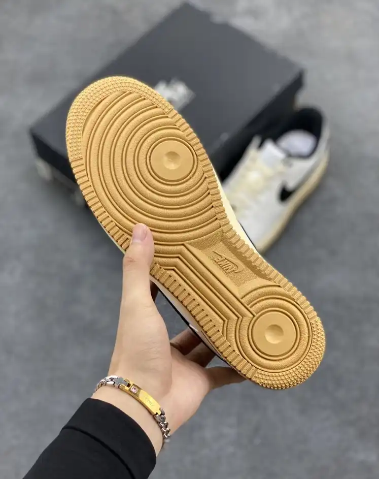 hype Nike Sneakers