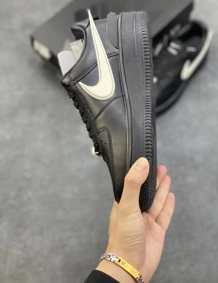 hype Nike Sneakers