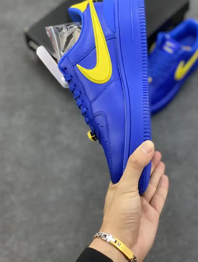 hype Nike Sneakers