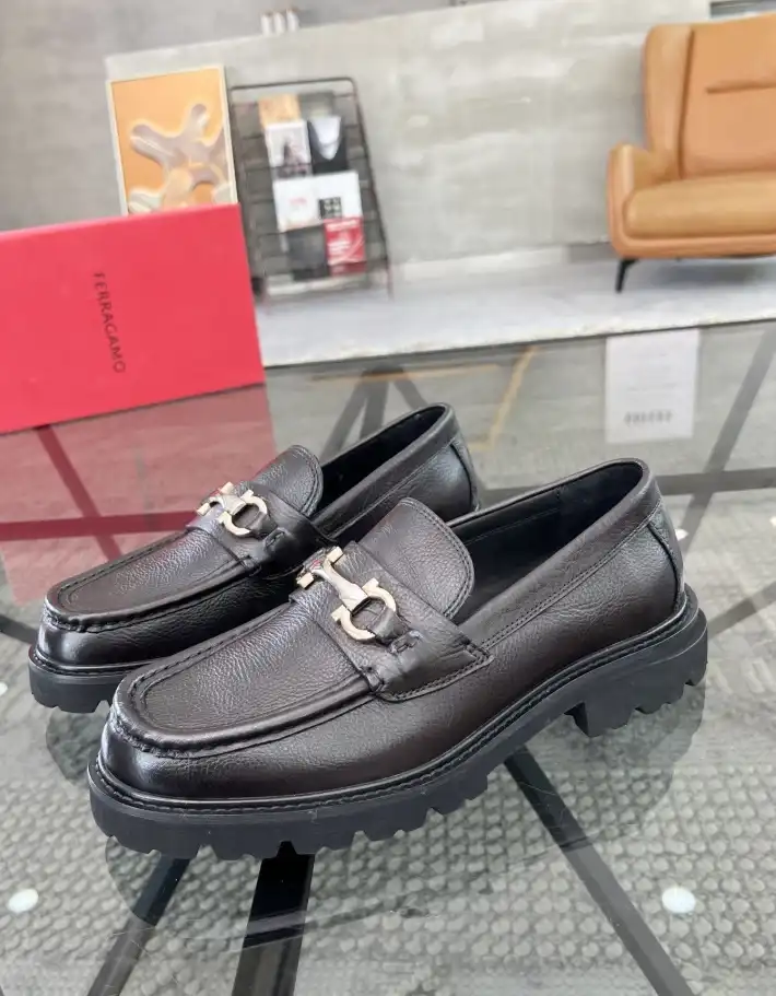 hype Ferragamo Leather Shoes