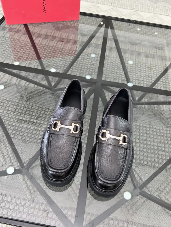 hype Ferragamo Leather Shoes