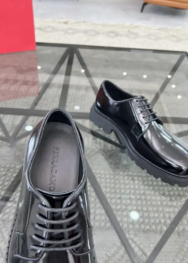 hype Ferragamo Leather Shoes