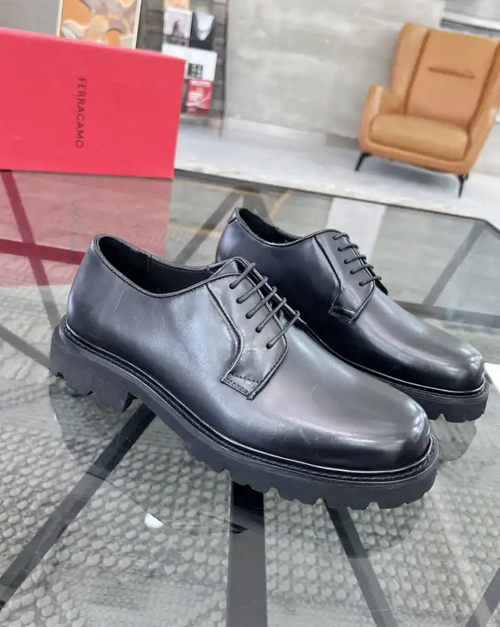 hype Ferragamo Leather Shoes