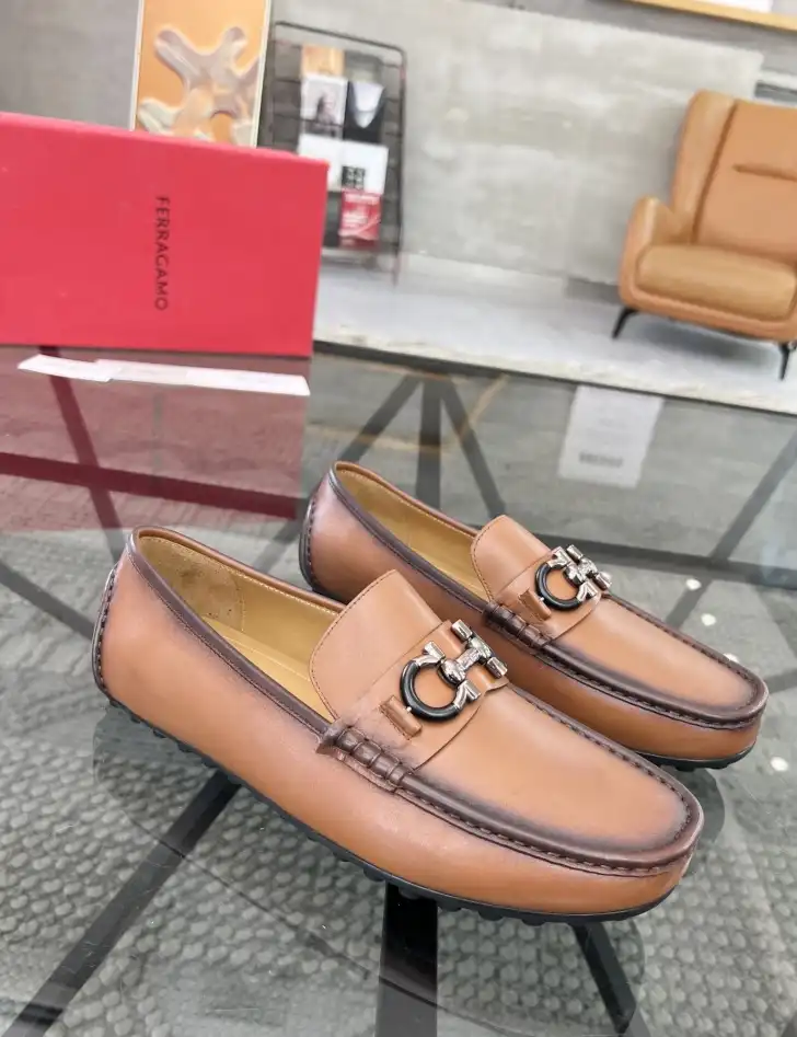 hype Ferragamo Leather Shoes