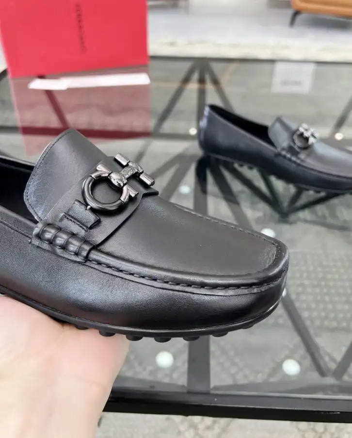 hype Ferragamo Leather Shoes