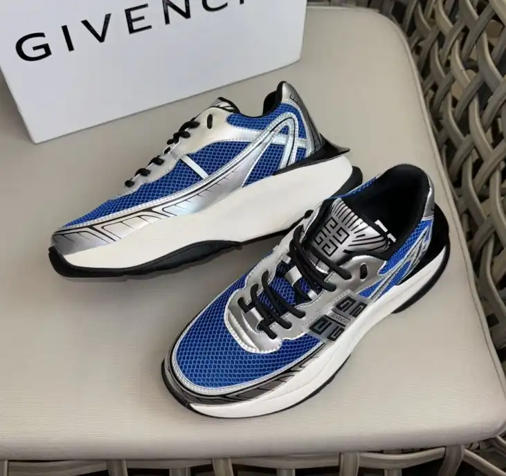 hype Givenchy Sneakers