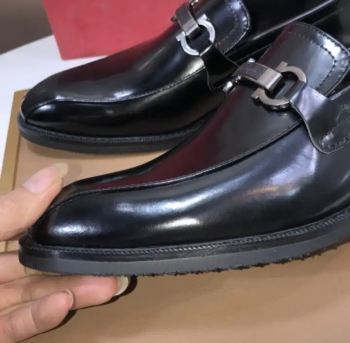 hype Ferragamo Leather Shoes