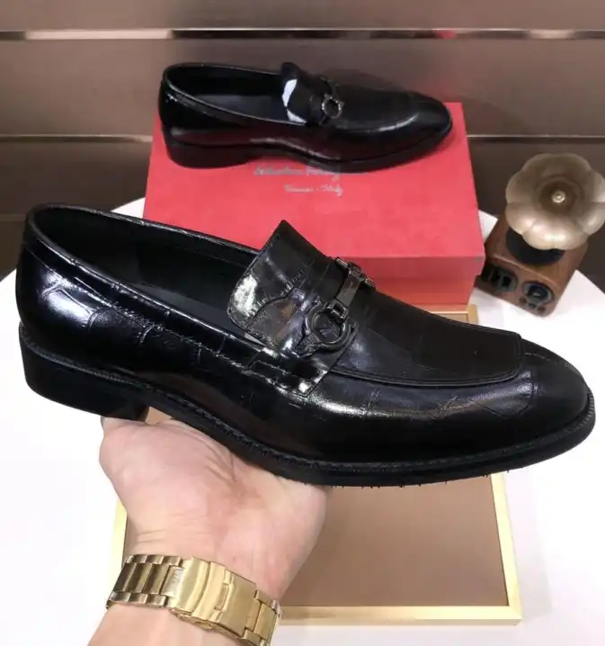 hype Ferragamo Leather Shoes