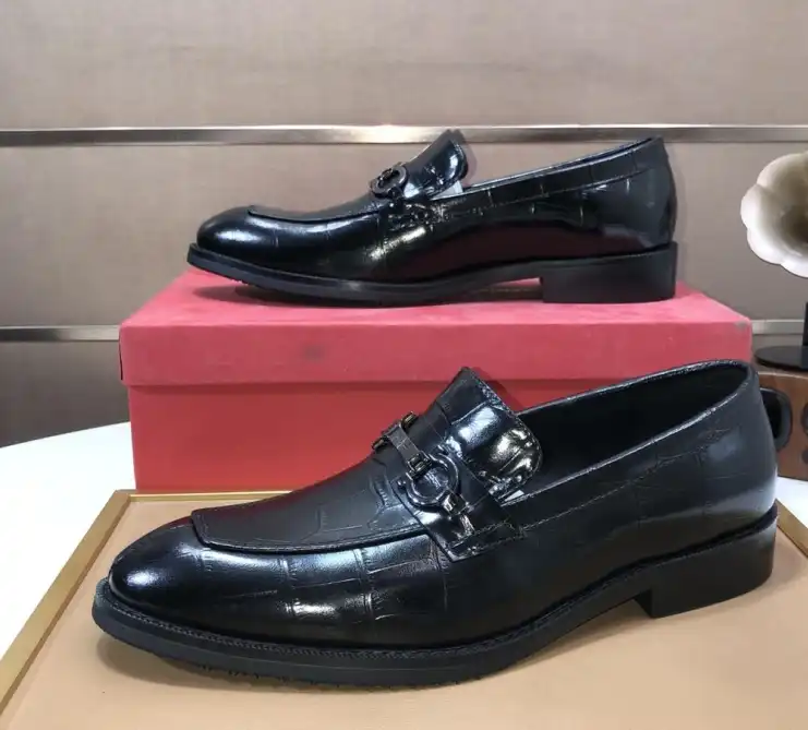 hype Ferragamo Leather Shoes