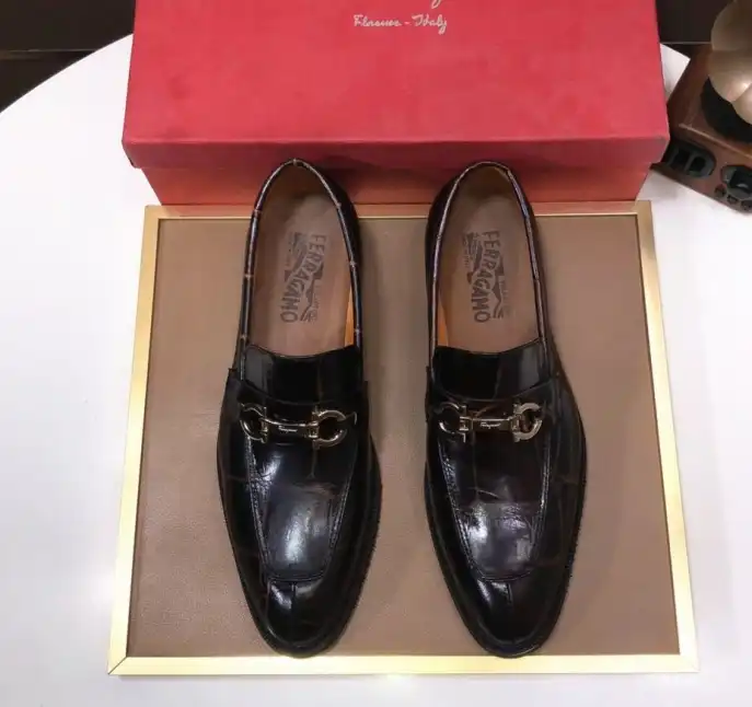 hype Ferragamo Leather Shoes