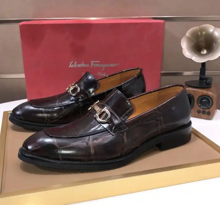 hype Ferragamo Leather Shoes