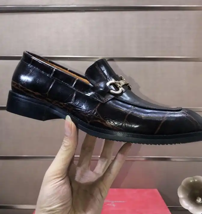 hype Ferragamo Leather Shoes