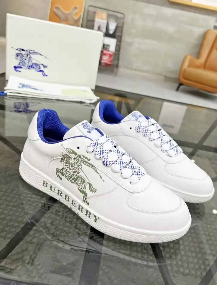 hype Burberry Sneakers