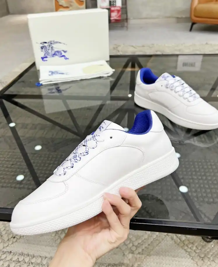 hype Burberry Sneakers