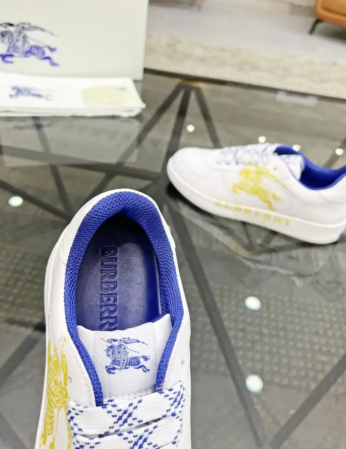 hype Burberry Sneakers