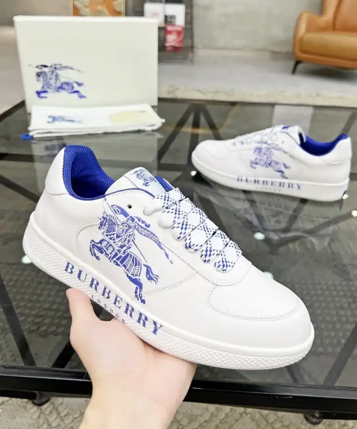 hype Burberry Sneakers