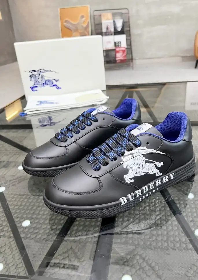 hype Burberry Sneakers