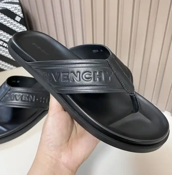 hype Givenchy Slippers