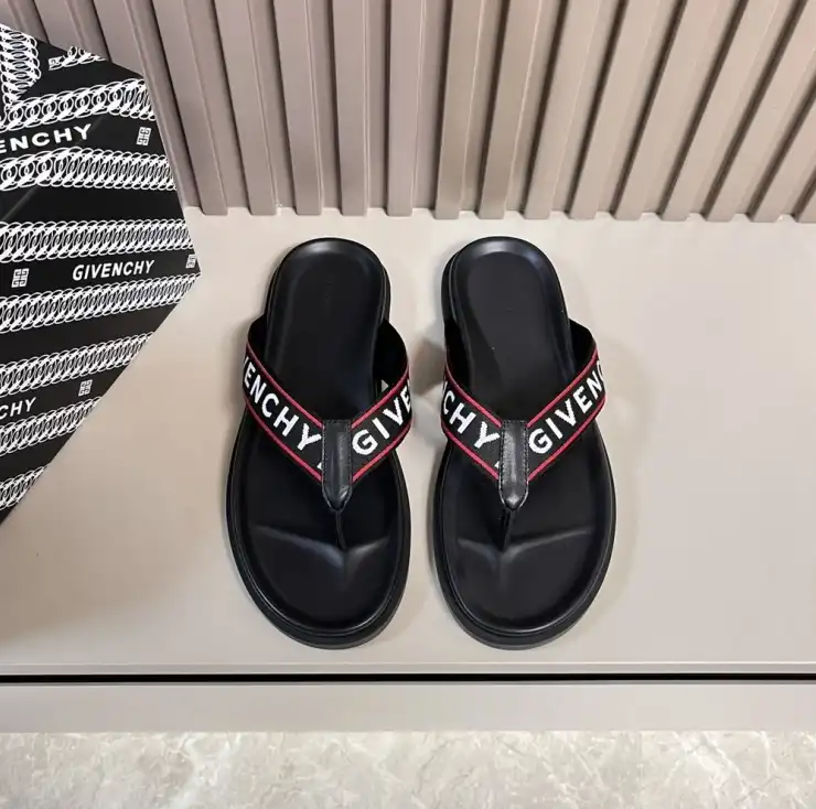 hype Givenchy Slippers