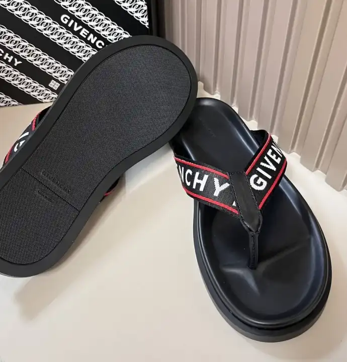 hype Givenchy Slippers